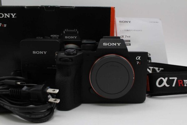 【美品】SONY ソニー フルサイズミラーレス一眼 ブラック α7RM4 ボディ ILCE-7RM4 #LE2025860