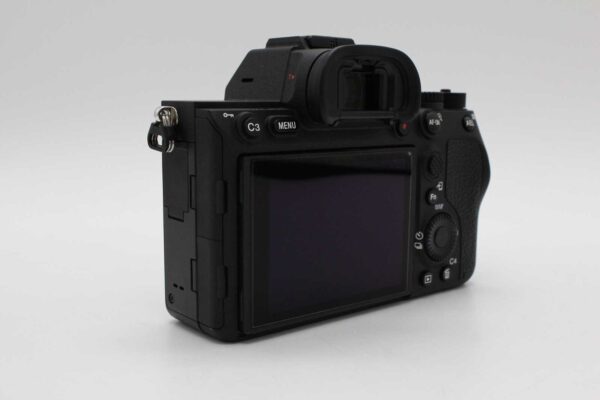 【美品】SONY ソニー フルサイズミラーレス一眼 ブラック α7RM4 ボディ ILCE-7RM4 #LE2025860 - 画像 (5)