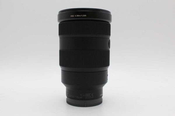 【極美品】SONY ソニー 標準ズームレンズ フルサイズ FE 24-70mm F2.8 GM G Master #LE2025859 - 画像 (4)