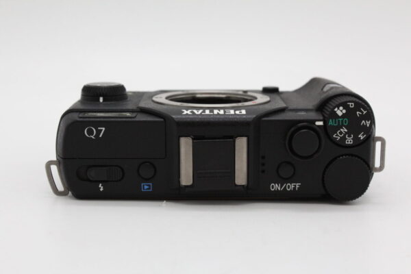 【美品】PENTAX ペンタックス ミラーレス一眼 Q7 ボディ ブラック Q7 BLACK BODY KIT 10407 #LE2025855 - 画像 (10)