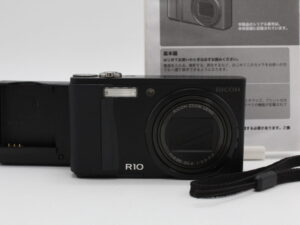 【良品】RICOH リコー デジタルカメラ R10 ブラック R10BK #LE2025844