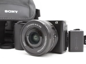 【美品】SONY ソニー ZV-E10 パワーズームレンズキット(同梱レンズ:SELP1650) ブラック #LE2025774