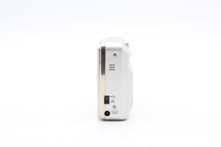 【良品】FUJIFILM 富士フイルム FinePix F401 2.1MP デジタルカメラ 光学3倍ズーム付き#LE2025699 - 画像 (3)