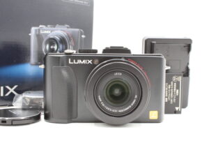 【美品】PANASONIC パナソニック ルミックス ブラック DMC-LX5-K 1010万画素 光学3.8倍ズーム #LE2026281