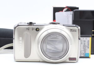 【良品】FUJIFILM 富士フイルム デジタルカメラ FinePix F550EXR シャンパンゴールド FX-F550EXR G #LE2026114