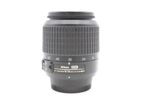 【美品】NIKON ニコン AF-S DX Zoom Nikkor ED 18-55mm F3.5-5.6G ブラック デジタル一眼レフ用 #LE2026850