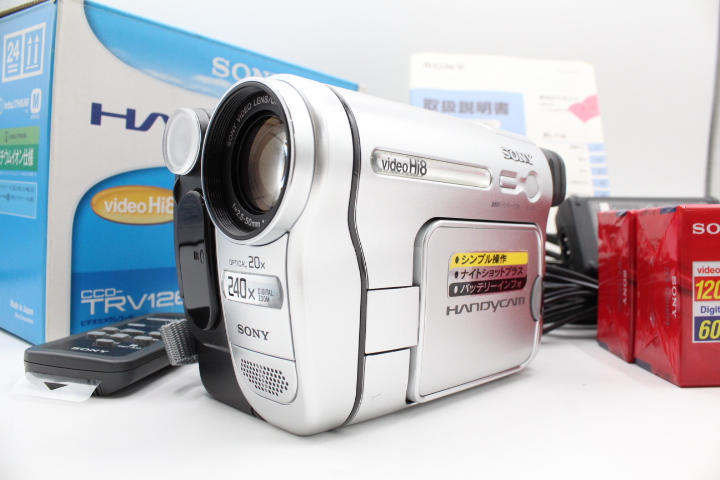 【美品】SONY ソニー 2.5型液晶モニター搭載 録画・再生ハイエイトビデオカメラ CCD-TRV126 #LE2026676