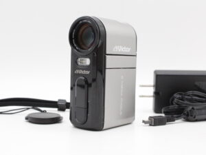 【美品】VICTOR ビクター GZ-MC100 HDDムービー デジタルビデオカメラ #LE2026963