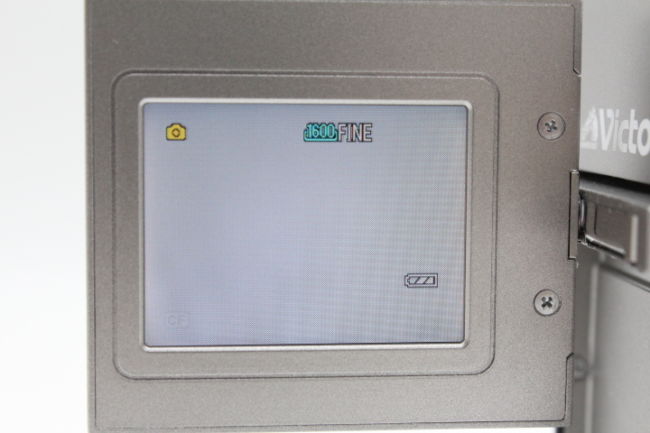 【美品】VICTOR ビクター GZ-MC100 HDDムービー デジタルビデオカメラ #LE2026963 - 画像 (10)