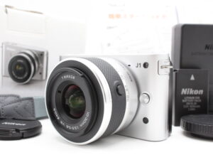【美品】NIKON ニコン Nikon 1 J1 標準ズームレンズキット シルバーN1 J1HLK SL #LE2026962