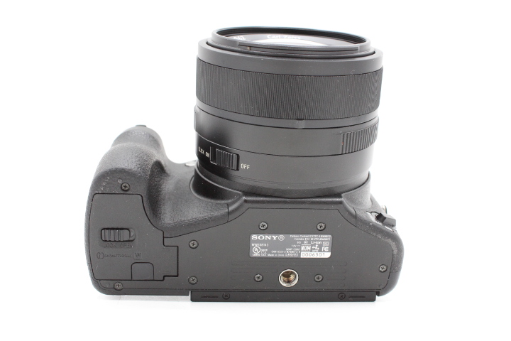 【良品】SONY ソニー デジタルスチルカメラ Cyber-shot RX10 2020万画素CMOS 光学8.3倍 DSC-RX10 #LE2026931 - 画像 (11)