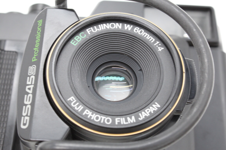 【美品】FUJIFILM フジフイルム GS645S PROFESSIONAL 中判 レンジファインダー カメラ #LE2027118 - 画像 (14)