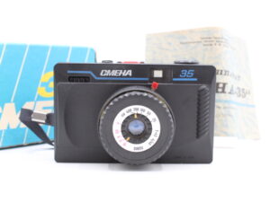 【美品】LOMO ロモ СМЕНАスメナ 35 フィルムカメラ 箱付き トイカメラ #LE2027450