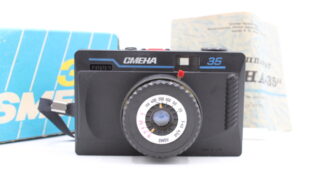 美品】LOMO ロモ СМЕНАスメナ 35 フィルムカメラ 箱付き トイカメラ 美品】LOMO ロモ СМЕНАスメナ 35 フィルムカメラ 箱付き トイカメラ