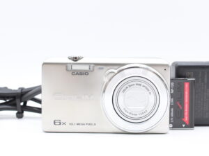 【美品】CASIO カシオ デジタルカメラ EXILIM 1610万画素 6倍 シルバー EX-ZS25 #LE2027225