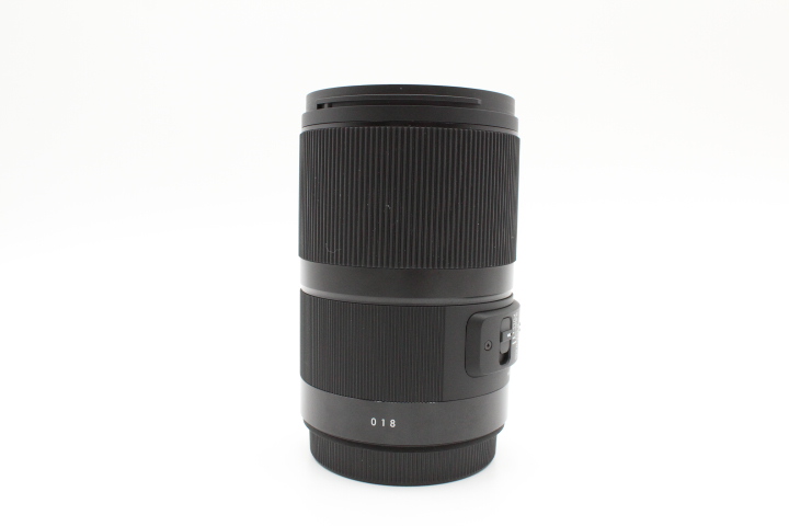 【美品】SIGMA シグマ Canon EFマウント レンズ 70mm F2.8 DG MACRO 単焦点 望遠 フルサイズ Art 一眼レフ 専用 #LE2027950 - 画像 (4)