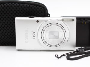 【美品】CANON キヤノン デジタルカメラ IXY 90F 約1600万画素 光学8倍ズーム シルバー IXY90F(SL) #LE2027977