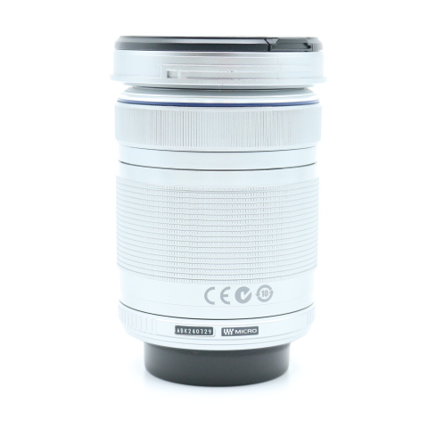 【良品】OLYMPUS オリンパス 望遠ズームレンズ M.ZUIKO DIGITAL 40-150mm F4.0-5.6 R シルバー LE2028780 - 画像 (3)