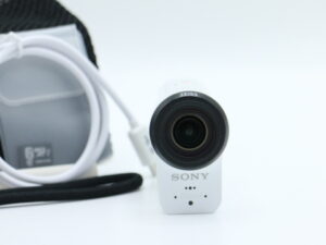 【良品】SONY ソニー ウエアラブルカメラ アクションカム 4K+空間光学ブレ補正搭載モデル FDR-X3000 #LE2028809【良品】SONY ソニー ウエアラブルカメラ アクションカム 4K+空間光学ブレ補正搭載モデル FDR-X3000 #LE2028809