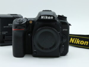 【良品】NIKON ニコン デジタル一眼レフカメラ D7500 ボディ ブラック #LE2027754