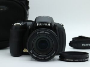 【美品】 FUJIFILM 富士フイルム デジタルカメラ FinePix HS10 ブラック FX-HS10 #LE2028806