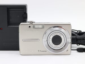 【良品】OLYMPUS オリンパス FE-230 コンパクトデジタルカメラ デジカメ #LE2028654