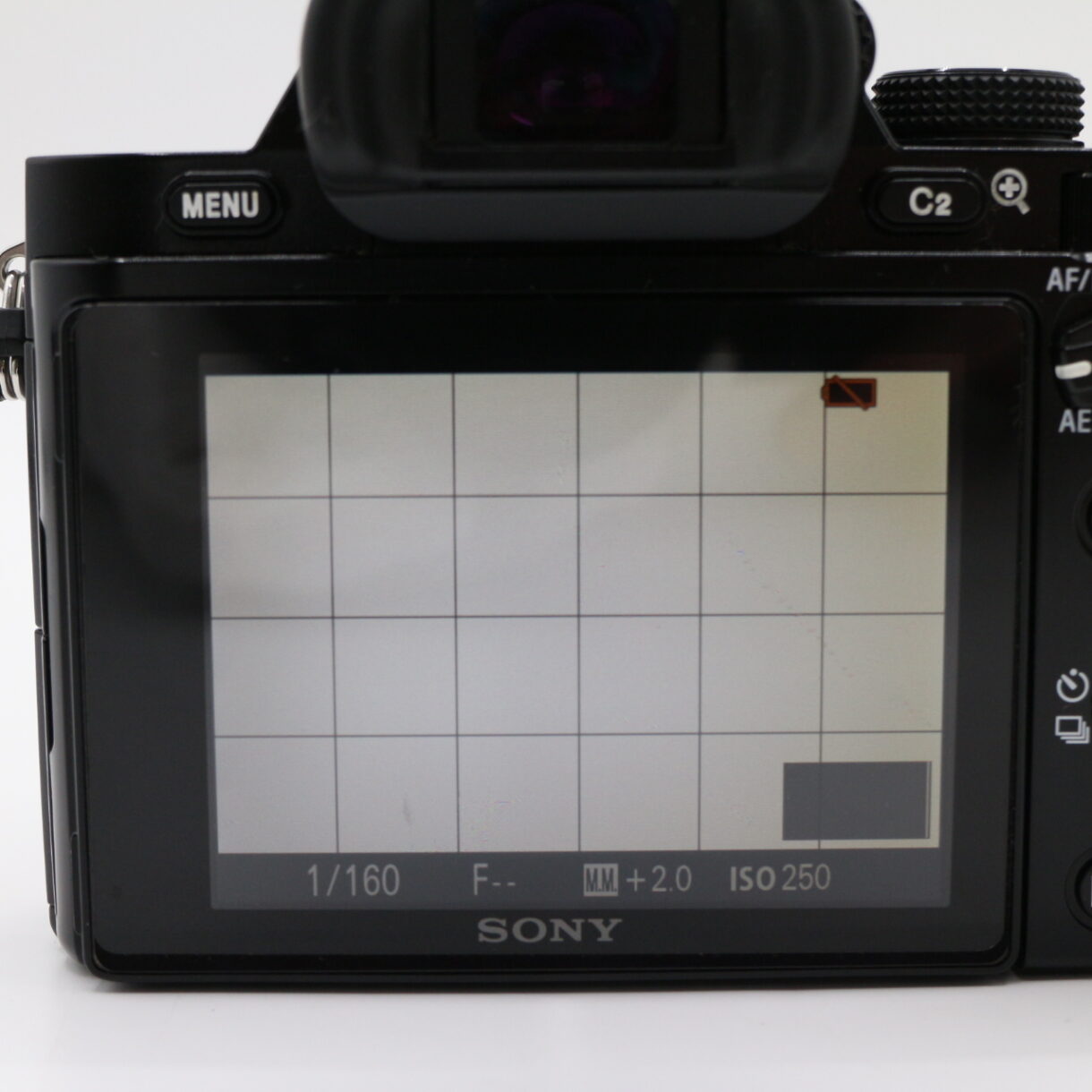 【良品】SONY ソニー α7 ボディ ILCE-7 フルサイズ ミラーレス一眼カメラ Eマウント #LE2027374 - 画像 (4)
