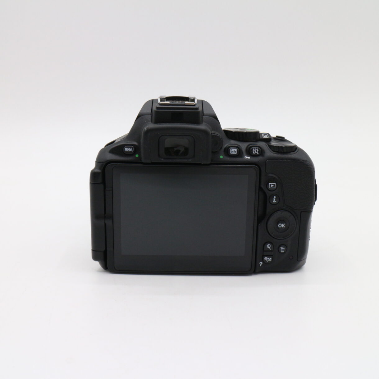 【良品】NIKON ニコン D5600 AF-P 18-55 VR レンズキット ブラック バリアングル液晶 #LE2029507 - 画像 (8)