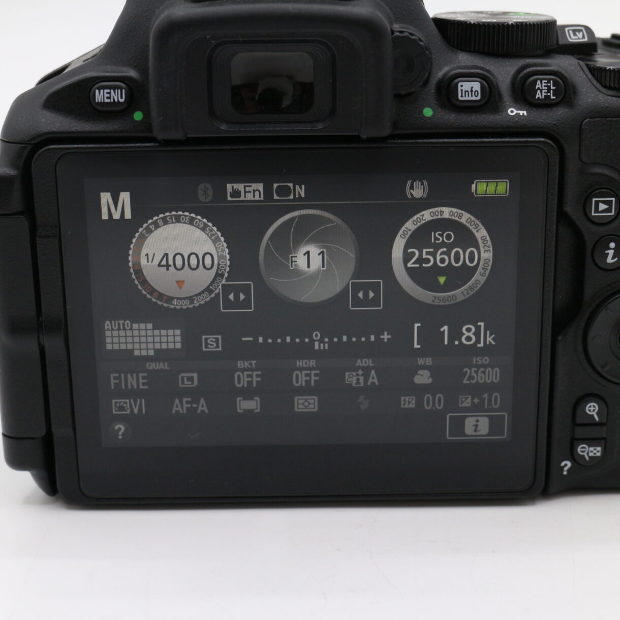 【良品】NIKON ニコン D5600 AF-P 18-55 VR レンズキット ブラック バリアングル液晶 #LE2029507 - 画像 (3)