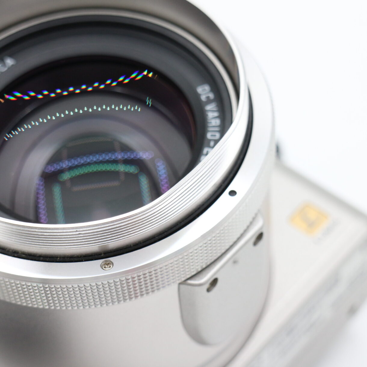 【良品】PANASONIC パナソニック LUMIX DMC-FZ10 デジタルカメラ LEICAレンズ搭載 #LE2029562 - 画像 (13)