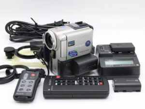 【良品】SONY ソニー DCR-PC5 MiniDV デジタルビデオカメラ ハンディカム #LE2029255